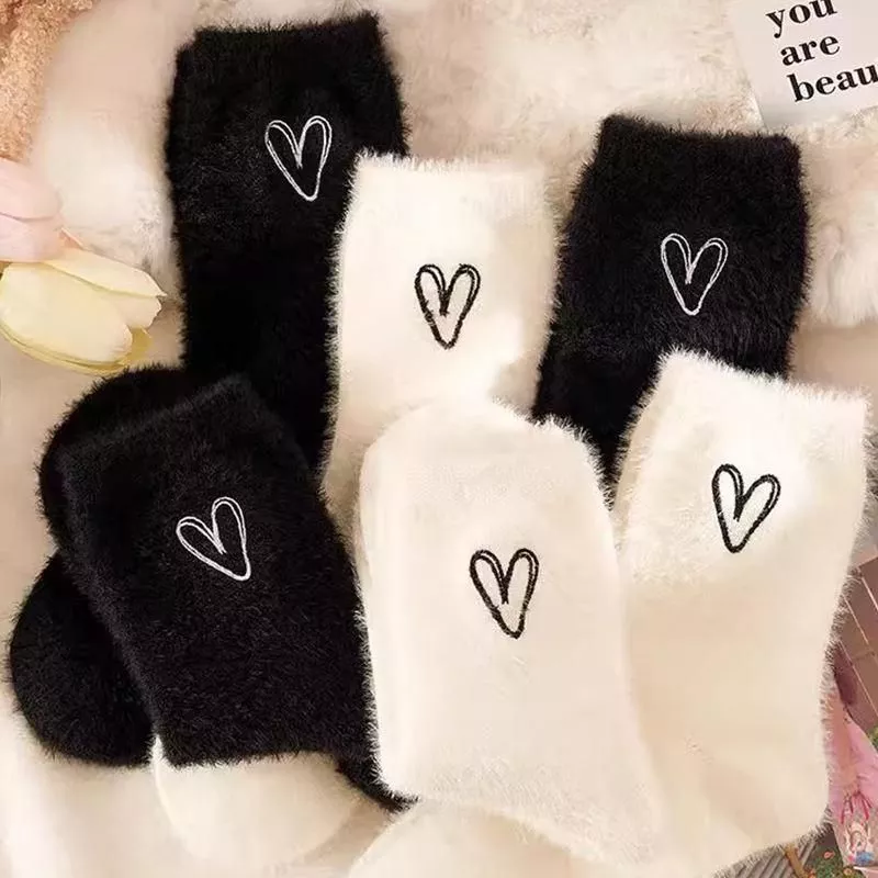1/3Pairs Mink Fleece Super Soft Socks Women Ins Heart Solid Winter Warm Thick Coral Plush Sock Thermal Snow Home Sleep Floor Sox 1/3Pairs Mink Fleece Super Soft Socks Women Ins Heart Solid Winter Warm Thick Coral Plush Sock Thermal Snow Home Sleep Floor Sox