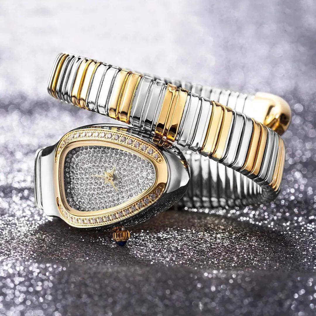 Exquisite Gold Diamond Women’s Snake Watch Exquisite Gold Diamond Women's Snake Watch