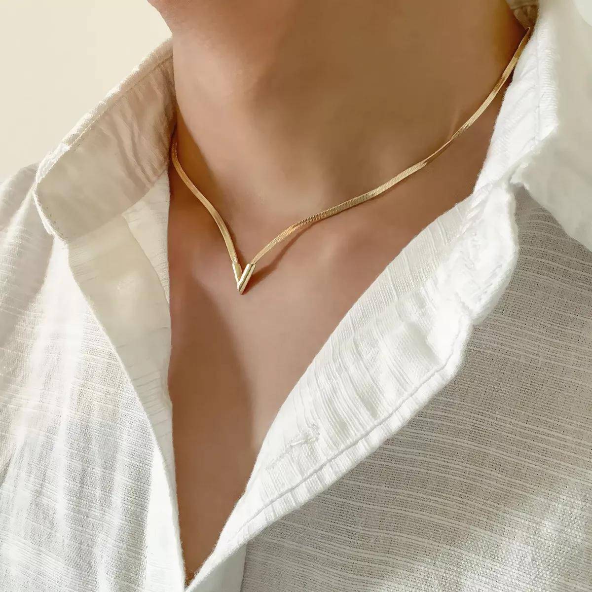 Trendy V-Shaped Flat Snake Chain Necklace Trendy V-Shaped Flat Snake Chain Necklace